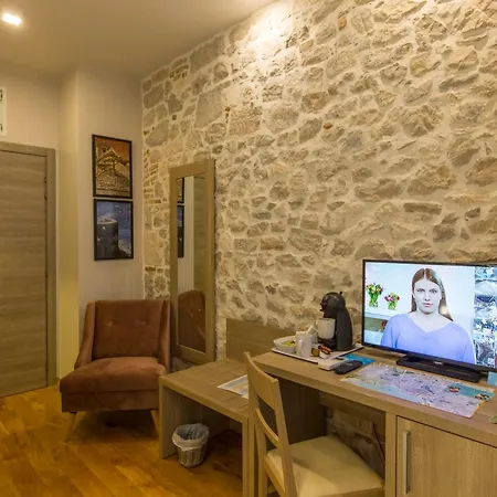Tifani Luxury Guest house