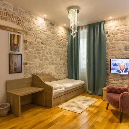 Tifani Luxury Guest house 4*